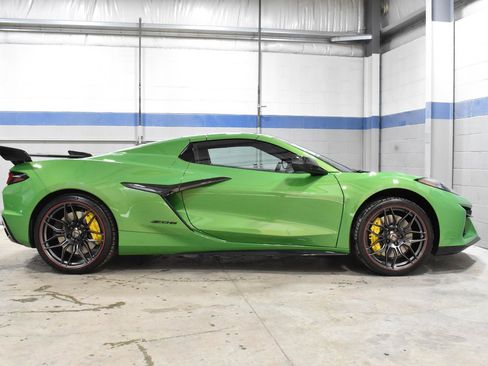 New 2026 Chevrolet Corvette Z06 image 17