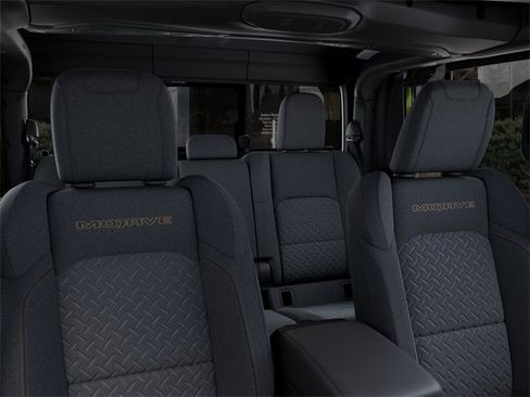 New 2025 Jeep Gladiator Mojave w/ Convenience Group image 26