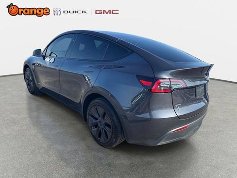 Used 2025 Tesla Model Y Long Range RWD image 5