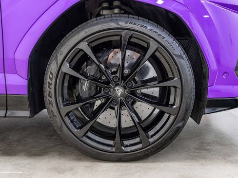 Used 2022 Lamborghini Urus AWD/4WD image 9