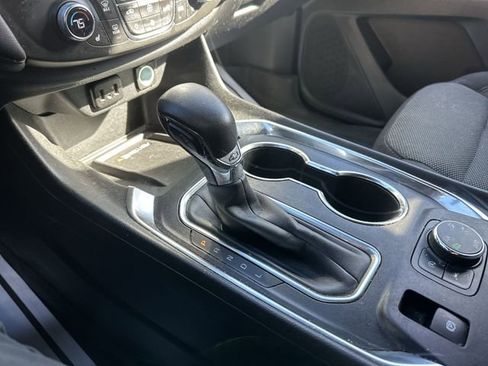 Used 2023 Chevrolet Traverse LT w/ LPO, Floor Liner Package image 19