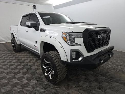 Used 2020 GMC Sierra 1500 AT4 w/ AT4 Premium Package image 2