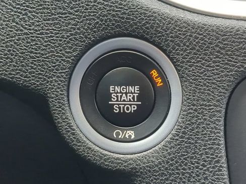 Used 2022 Dodge Charger SXT w/ Driver Convenience Group RWD image 30