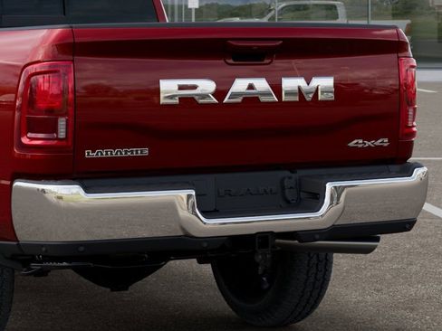 New 2026 RAM 2500 Laramie AWD/4WD image 13