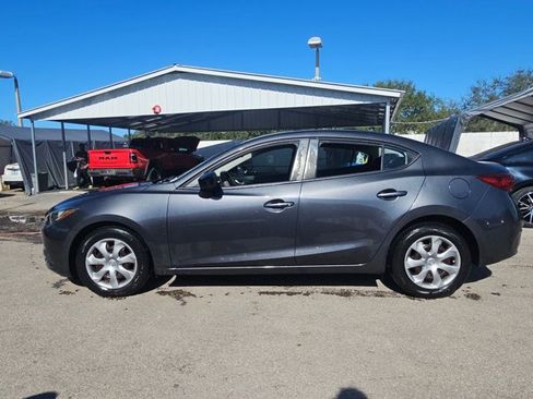Used 2015 MAZDA MAZDA3 i SV image 3
