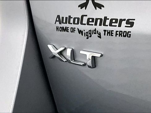 Used 2024 Ford Expedition Max XLT image 9