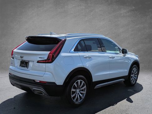Certified 2023 Cadillac XT4 Premium Luxury w/ LPO, Onyx Lite Package image 6