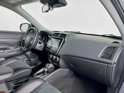 Used 2024 Mitsubishi Outlander Sport SE image 30