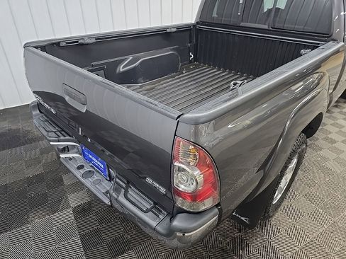 Used 2015 Toyota Tacoma 4x4 Access Cab w/ SR5 Package image 11