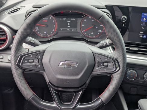 New 2026 Chevrolet Trax RS w/ Sunroof Package FWD image 18