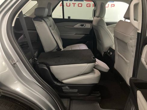 Used 2025 Ford Explorer Active w/ Active Comfort Package AWD/4WD image 43