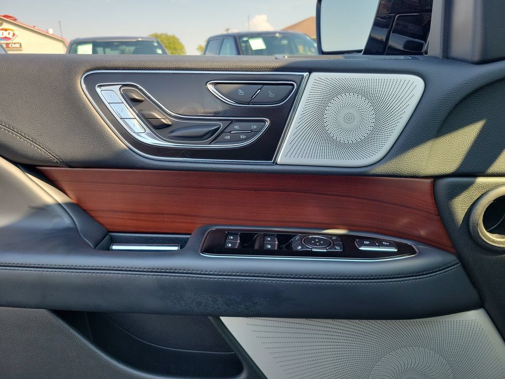 Certified 2022 Lincoln Navigator L Reserve AWD/4WD image 20