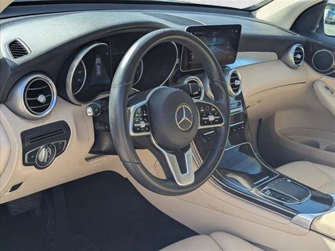 Used 2022 Mercedes-Benz GLC 300 image 12