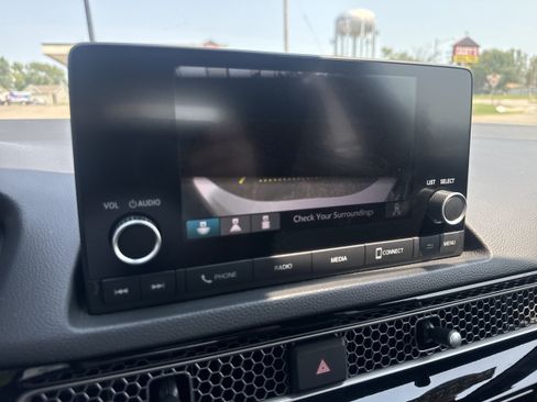 Used 2025 Honda Civic Sport image 14