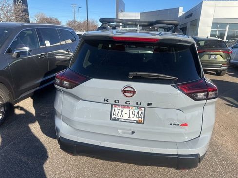 Used 2025 Nissan Rogue SV w/ Rock Creek Premium Package image 14