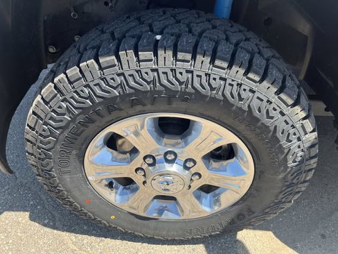 Used 2024 RAM 2500 Big Horn w/ Off Road Package AWD/4WD image 15