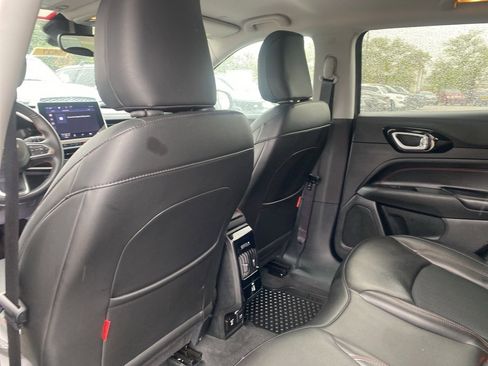 Used 2022 Jeep Compass Trailhawk w/ Trailhawk Convenience Group image 13