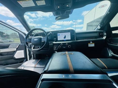 Used 2024 Ford F250 Platinum w/ Tremor Off-Road Package AWD/4WD image 23