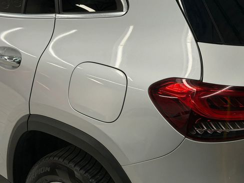 Used 2021 Mercedes-Benz GLA 250 w/ Premium Package image 12