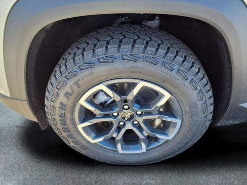 New 2026 Chevrolet Equinox ACTIV image 29