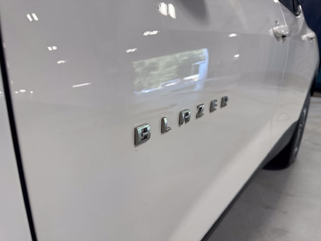Used 2024 Chevrolet Blazer LT w/ Convenience Package FWD image 53