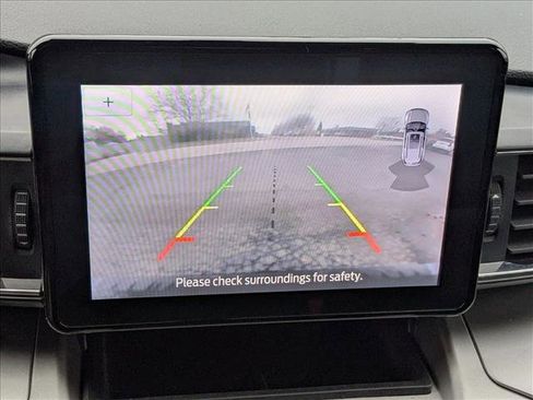 Used 2021 Ford Explorer XLT w/ Equipment Group 202A image 15