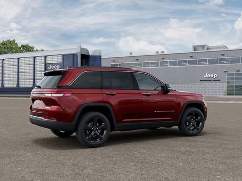 New 2026 Jeep Grand Cherokee Limited RWD image 4