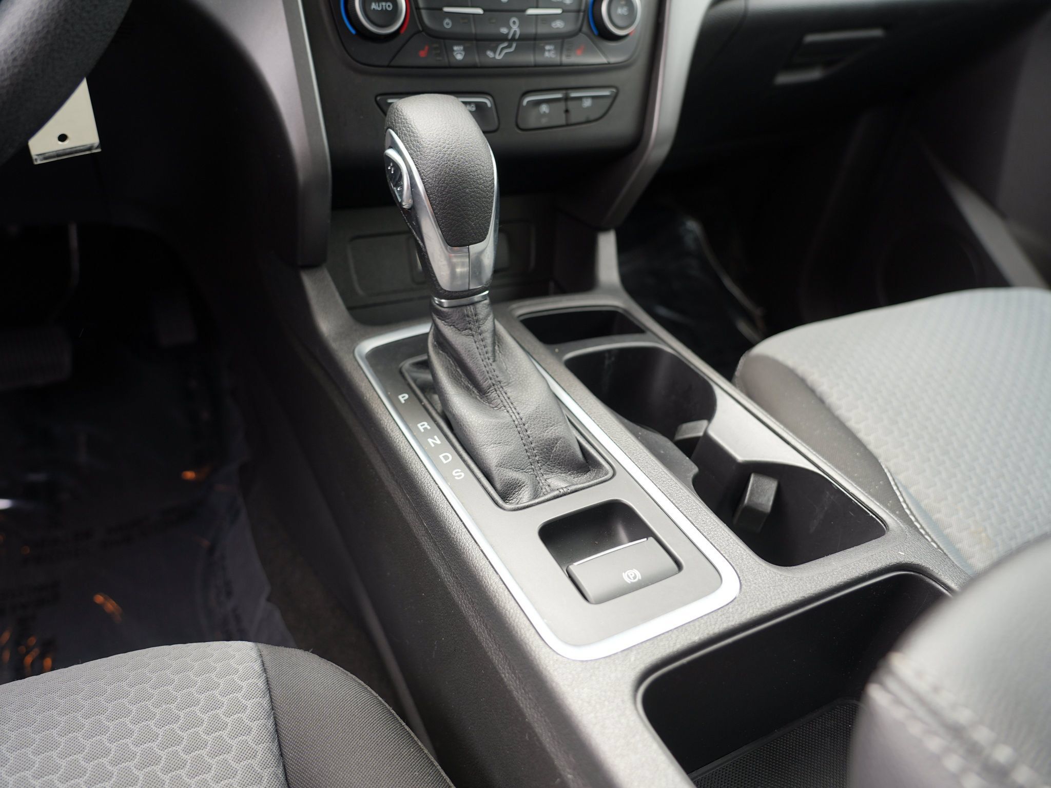 Used 2018 Ford Escape SE AWD/4WD image 25