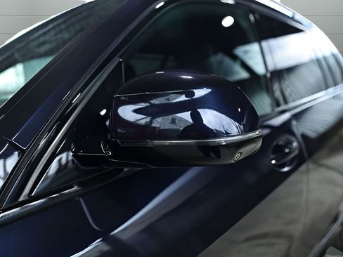 Used 2021 BMW X7 xDrive40i w/ M Sport Package image 18