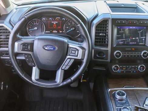 Used 2021 Ford Expedition Platinum image 27