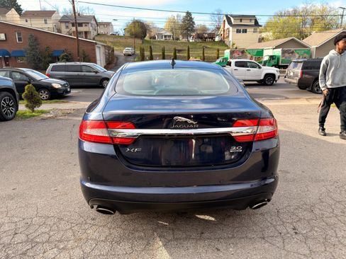 Used 2015 Jaguar XF Portfolio image 6