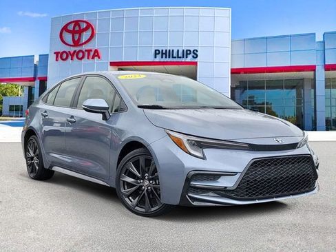 Used 2023 Toyota Corolla SE image 1