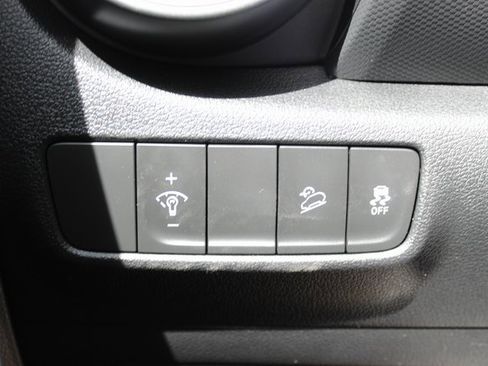 Used 2023 Hyundai Kona SEL image 19