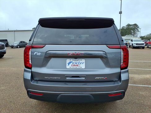 Used 2021 GMC Yukon AT4 w/ Rear Media and Nav Package image 4