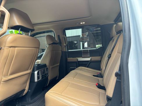 Used 2022 Ford F350 Lariat w/ Lariat Ultimate Package AWD/4WD image 19
