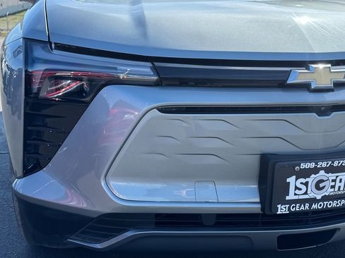 Used 2024 Chevrolet Blazer EV LT image 3