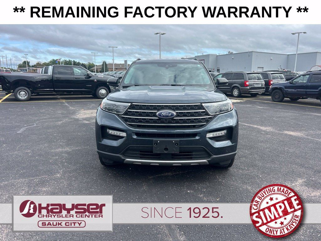 Used 2023 Ford Explorer XLT w/ Equipment Group 202A AWD/4WD image 3
