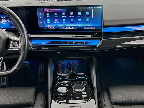 Used 2024 BMW i5 M60 w/ Premium Package image 11