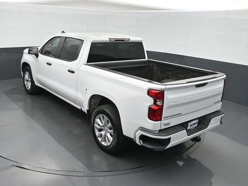 Used 2022 Chevrolet Silverado 1500 Custom RWD image 32