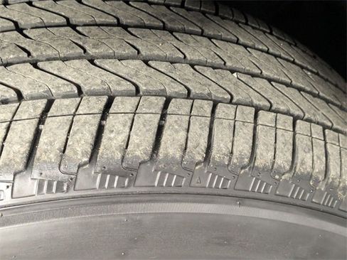 Certified 2024 Chevrolet Tahoe Premier w/ Premium Package 2 image 9