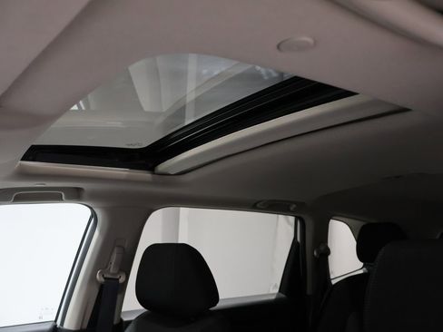 Used 2023 Honda CR-V EX image 9