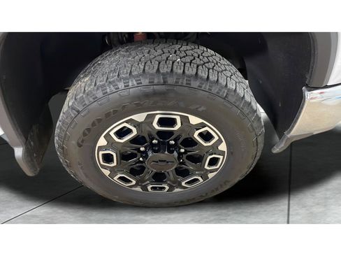 Certified 2022 Chevrolet Silverado 3500 LTZ w/ LTZ Plus Package image 19