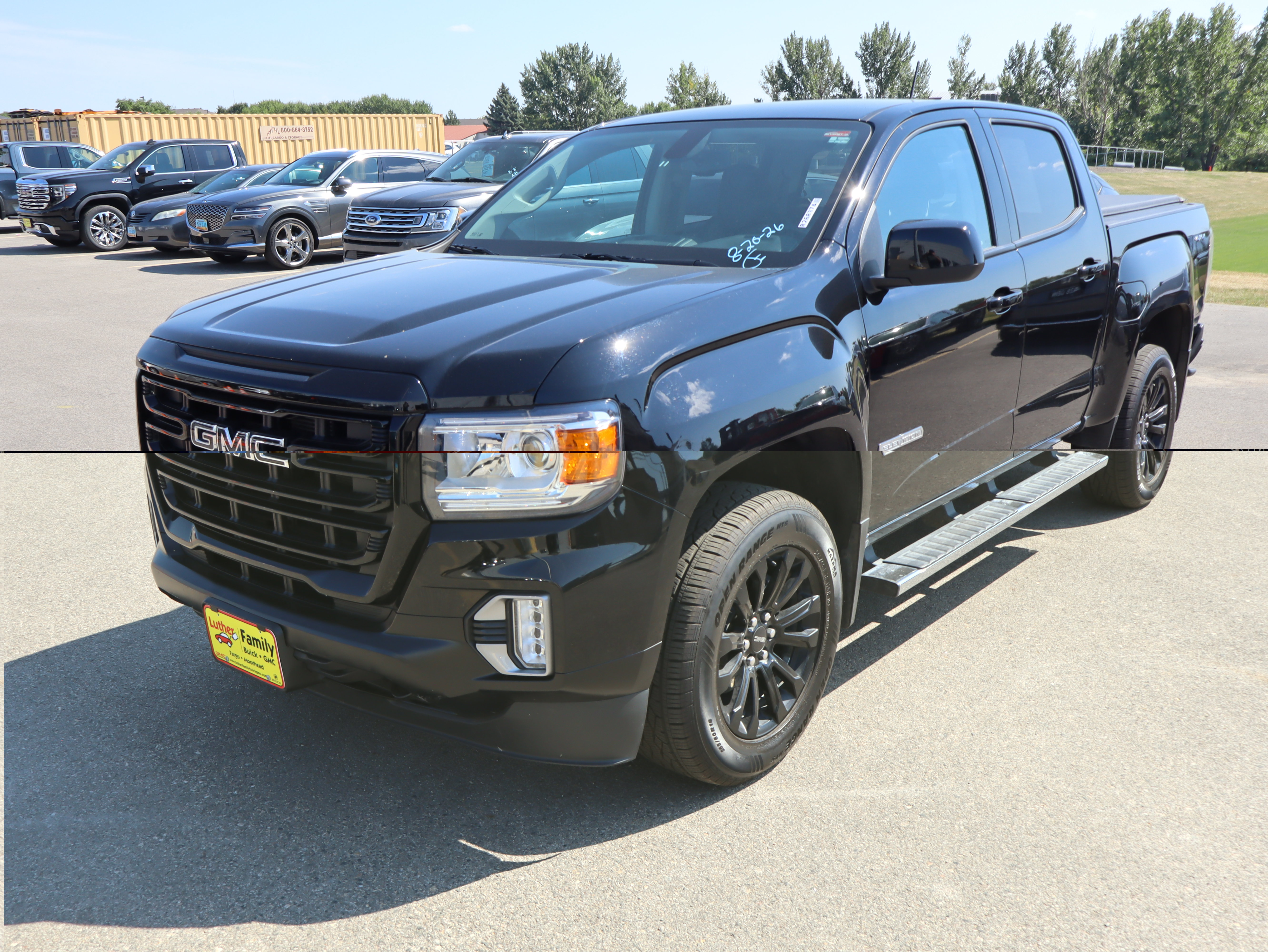 Used 2022 GMC Canyon Elevation w/ Elevation Premium Package AWD/4WD image 3
