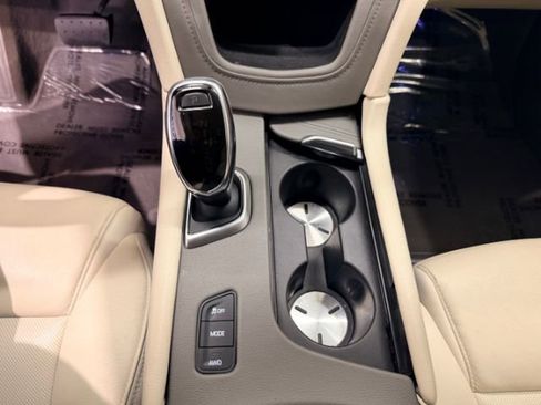 Used 2018 Cadillac XT5 Luxury AWD/4WD image 34