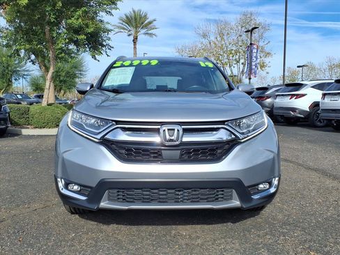 Used 2019 Honda CR-V Touring image 2