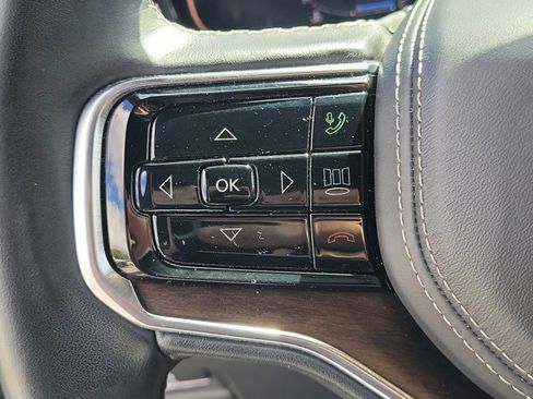 Used 2022 Jeep Grand Wagoneer Series II w/ Premium Group II image 32