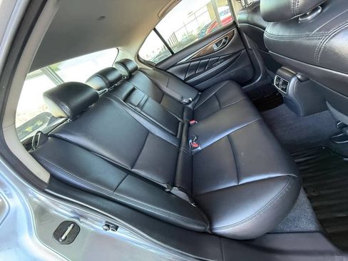 Used 2018 INFINITI Q50 Luxe w/ Essential Package (3.0T Luxe) AWD/4WD image 13