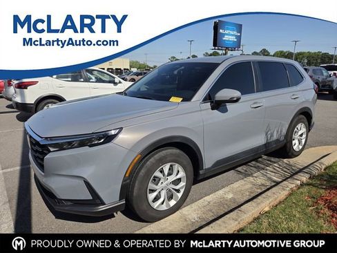 Used 2025 Honda CR-V LX image 1