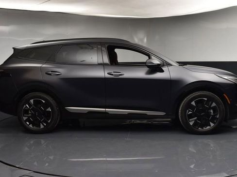 Certified 2026 Kia Sportage SX FWD image 8