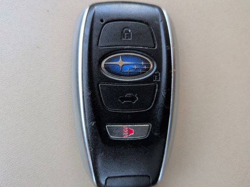 Used 2016 Subaru Outback 2.5i Limited AWD/4WD image 32